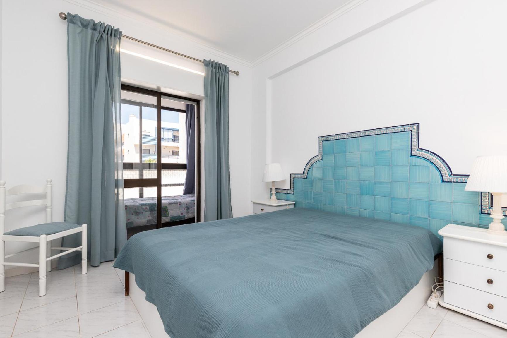 Superb Front Carteia Flat