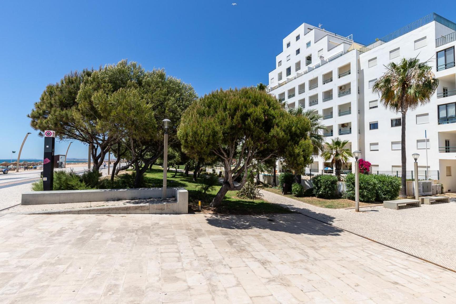 Superb Front Carteia Flat * Quarteira